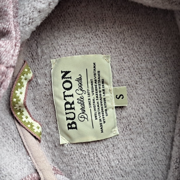 Sweatshirt - Picture 2 of 3